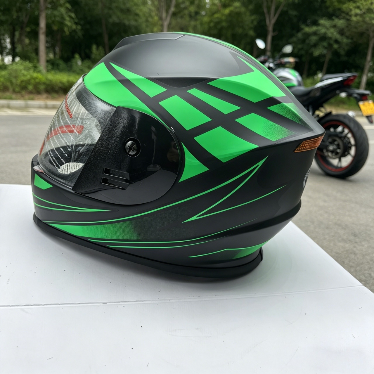 メンズ フルフェイス オートバイ ヘルメット デュアル バイ - Scooter Helmet Set のレビューと価格