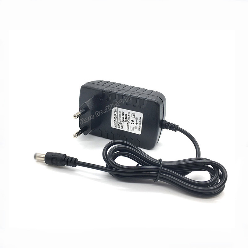 アダプター充電器スクーター電動デンバー電子 SCO-6522 - Electric Scooter Charger のレビューと価格