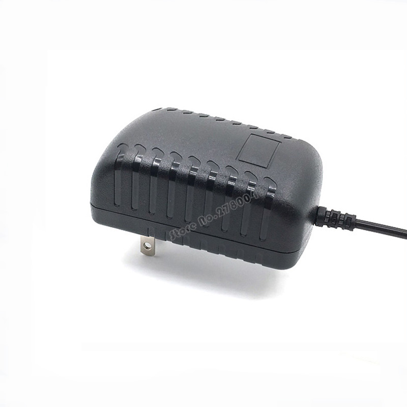 アダプター充電器スクーター電動デンバー電子 SCO-6522 - Electric Scooter Charger のレビューと価格